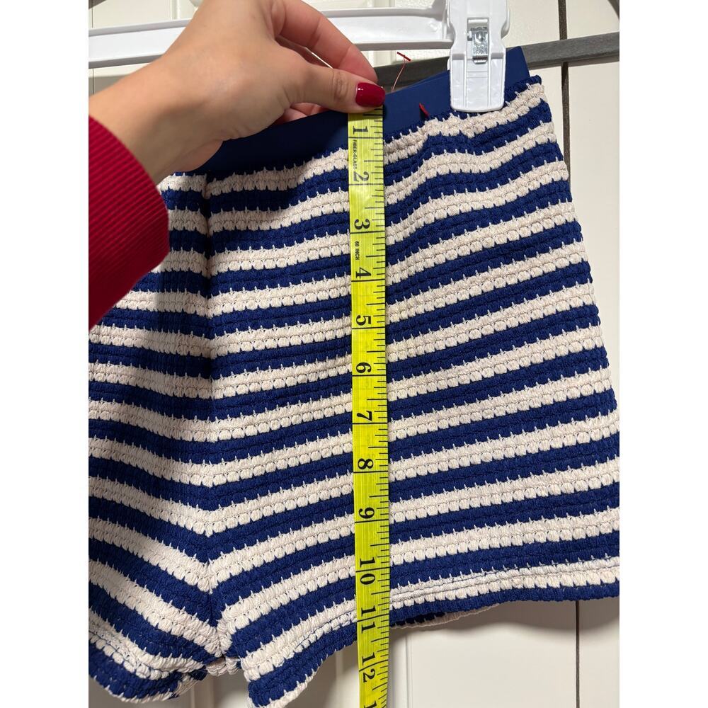 Striped Blue and White Knit Shorts Size M - Picture 4 of 7